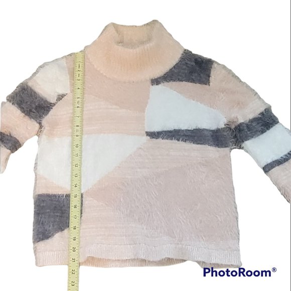 Vince Camuto Chunky Turtleneck Mixed Yarn Eyelash Intarsia Sweater - Picture 5 of 10